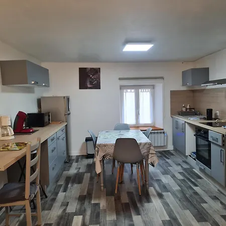 Nyaraló Chez Carole Monthermé